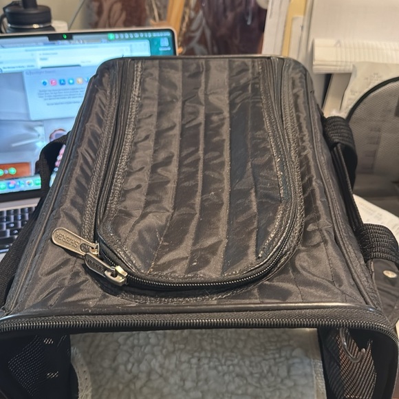 Small pet carrier “Sherpa” - Picture 4 of 9